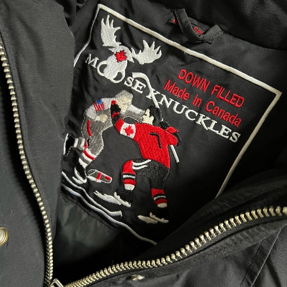 MOOSE KNUCKLE PARKA WOMENS - Picture 2 of 8